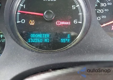 2011 Chevrolet Suburban 1500 Lt1 z USA, uszkodzony, nr VIN 1GNSCJE07BR327726